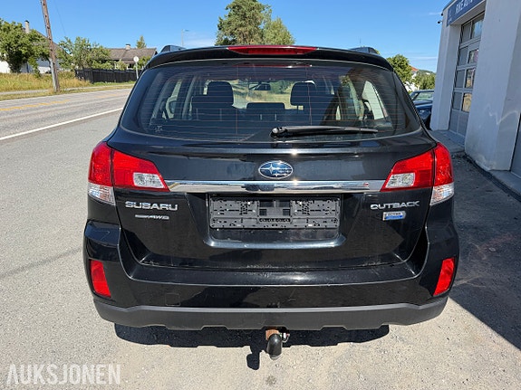 Subaru Outback 4 of 5