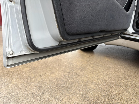 Mercedes-Benz E300 14 of 30