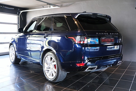 Land Rover Range Rover Sport 3 of 5