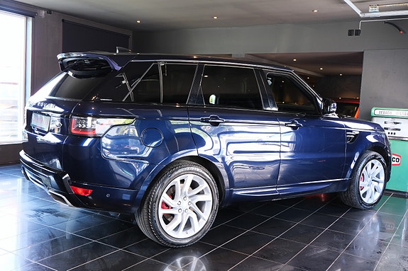 Land Rover Range Rover Sport 4 of 5