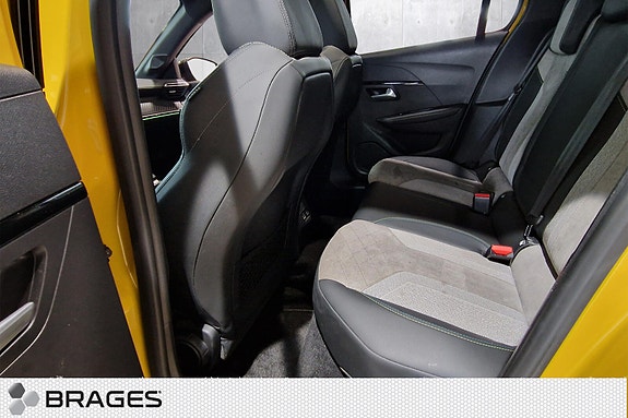 Peugeot e-208 18 of 22