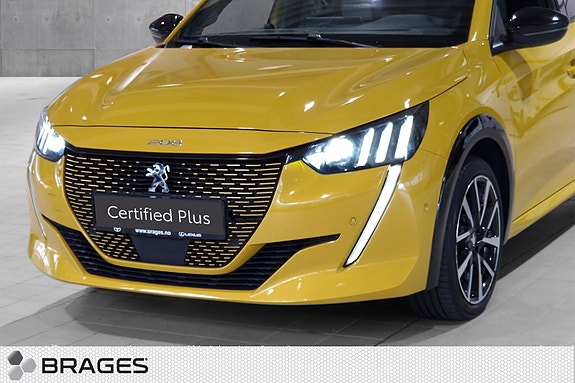 Peugeot e-208 9 of 22