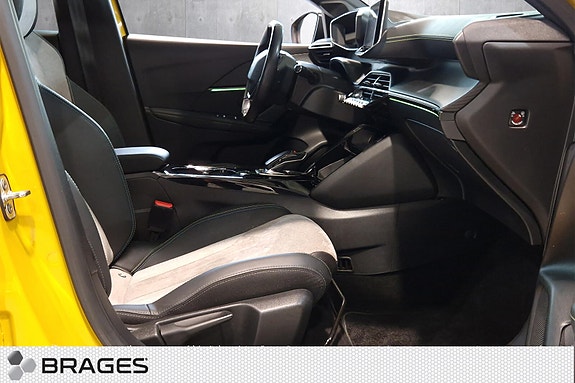 Peugeot e-208 19 of 22