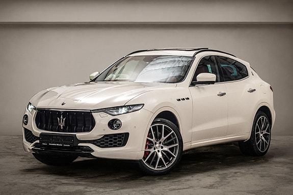 Maserati Levante 6 of 30