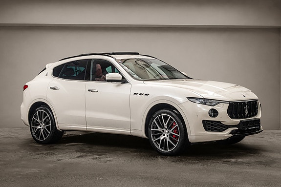 Maserati Levante 2 of 30