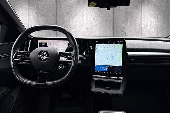 Renault Megane E-Tech 10 of 21