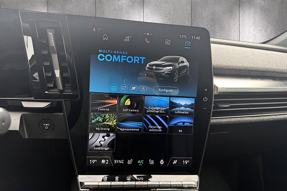 Renault Megane E-Tech 19 of 21