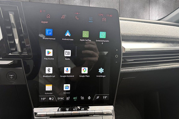 Renault Megane E-Tech 18 of 21