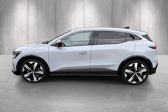 Renault Megane E-Tech 4 of 21