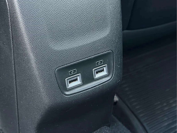 Peugeot 208 28 of 30
