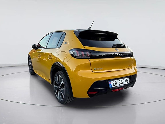 Peugeot 208 5 of 30