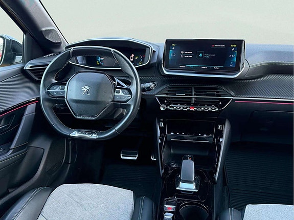 Peugeot 208 13 of 30