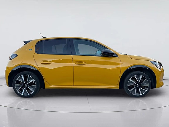 Peugeot 208 9 of 30