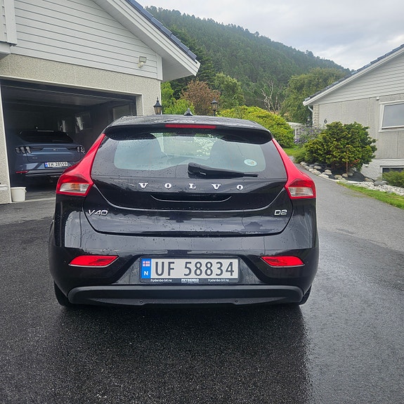 Volvo V40 5 of 18