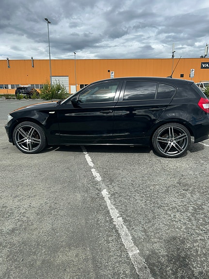 BMW 118d 7 of 15