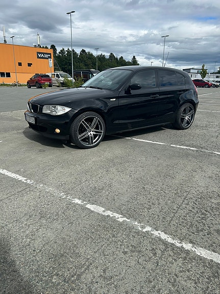 BMW 118d 8 of 15