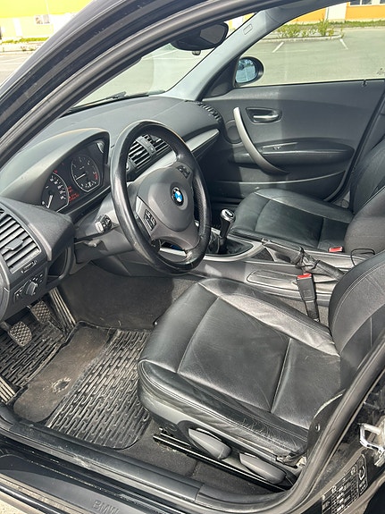BMW 118d 11 of 15