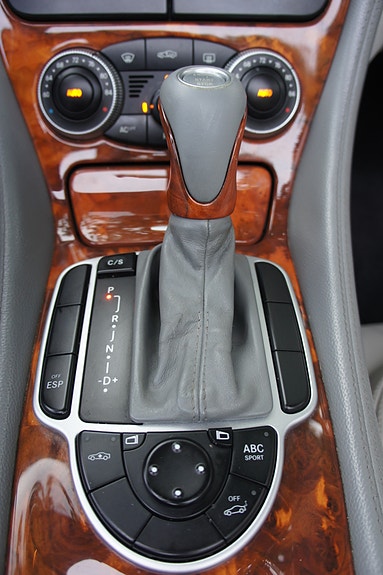 Mercedes-Benz SL500 25 of 30