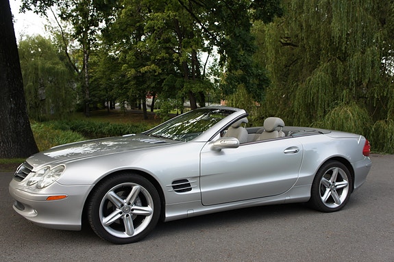 Mercedes-Benz SL500 13 of 30