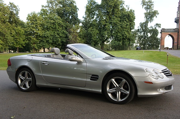 Mercedes-Benz SL500 6 of 30
