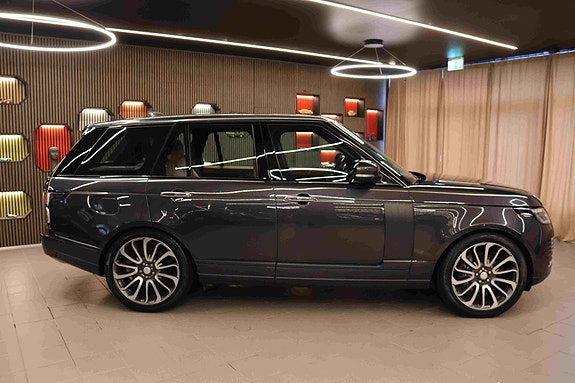 Land Rover Range Rover 9 of 30
