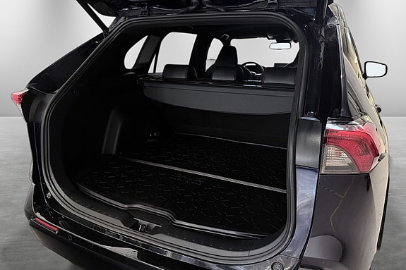 Toyota RAV4 10 of 30