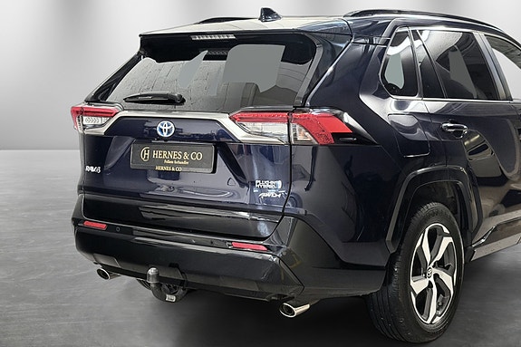 Toyota RAV4 6 of 30