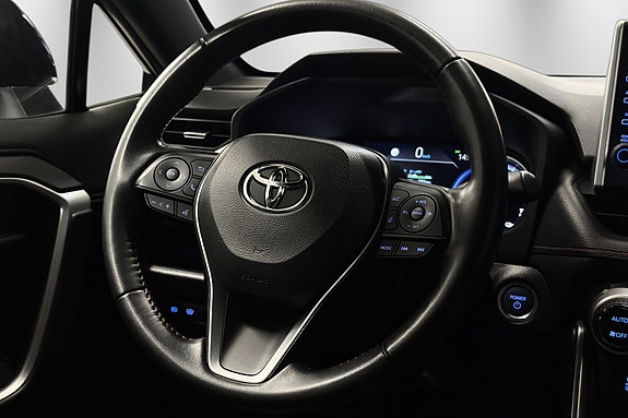 Toyota RAV4 16 of 30