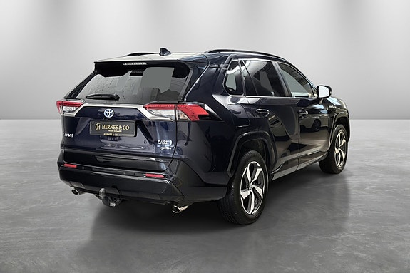 Toyota RAV4 5 of 30