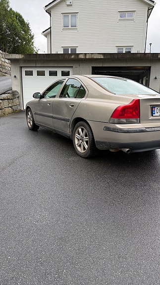 Volvo S60 4 of 11