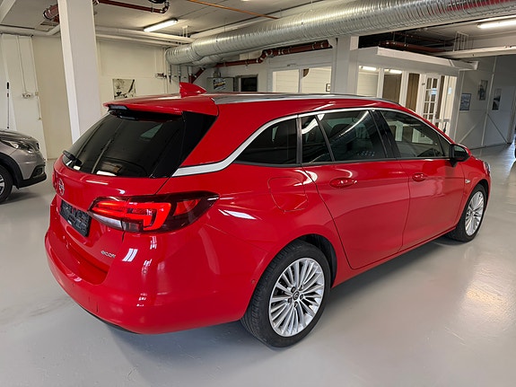 Opel Astra 4 of 5