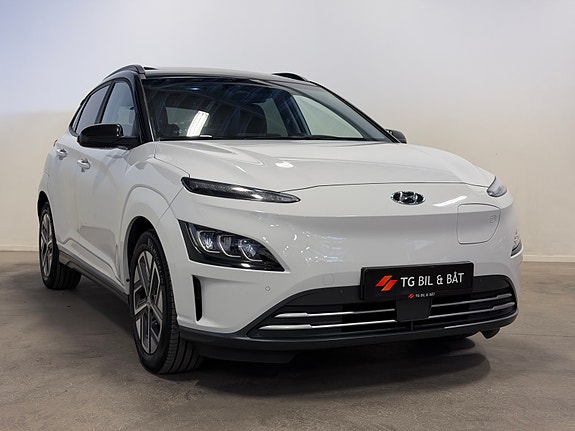 Hyundai Kona 2 of 5