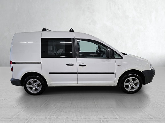 Volkswagen Caddy 2 of 5