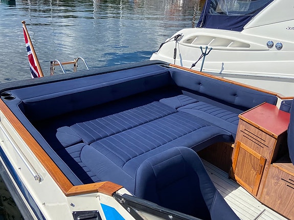 Draco 23 suncab. Ny motor og drev til 2015 sesongen. 11 of 17