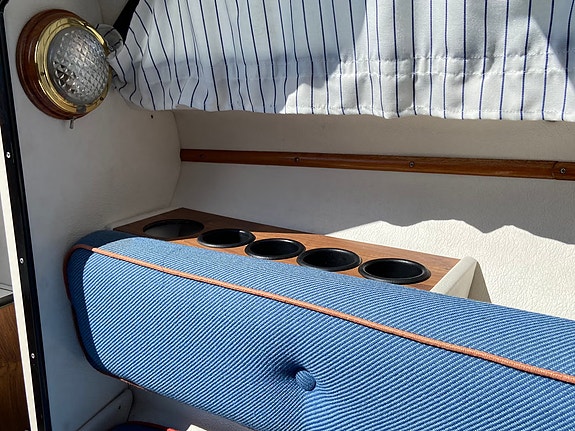 Draco 23 suncab. Ny motor og drev til 2015 sesongen. 6 of 17