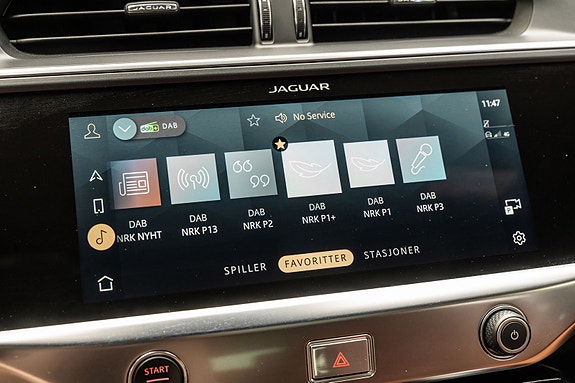 Jaguar I-PACE 25 of 30