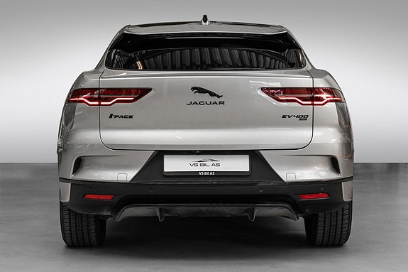Jaguar I-PACE 4 of 30
