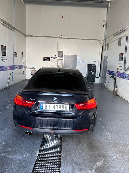 BMW 420d 4 of 5