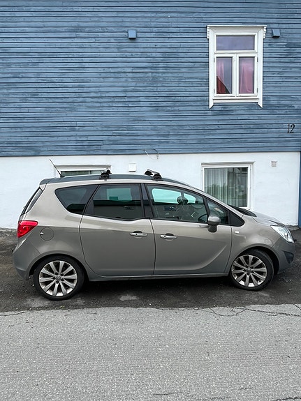 Opel Meriva 2 of 7