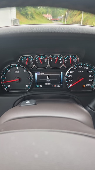 Chevrolet Suburban 17 of 18