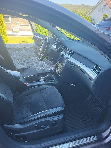 Skoda Superb 3 of 5