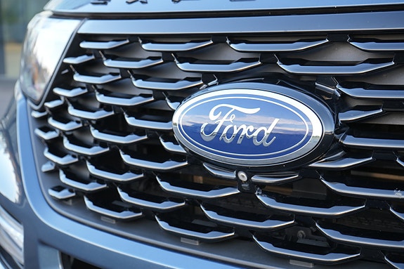 Ford Explorer 6 of 30