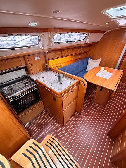 Bavaria 31 Cruiser 2008 | Velholdt | B&G | Autopilot | Dokumentert vedlikehold 13 of 30