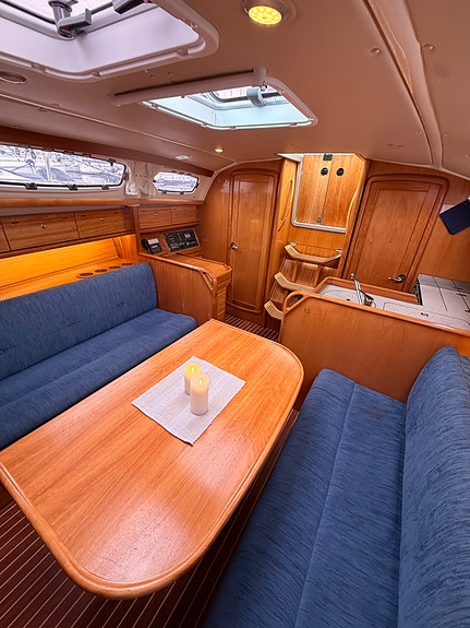 Bavaria 31 Cruiser 2008 | Velholdt | B&G | Autopilot | Dokumentert vedlikehold 20 of 30