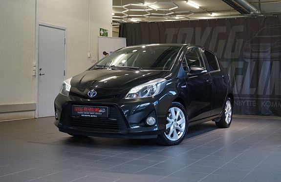 Toyota Yaris 3 of 30