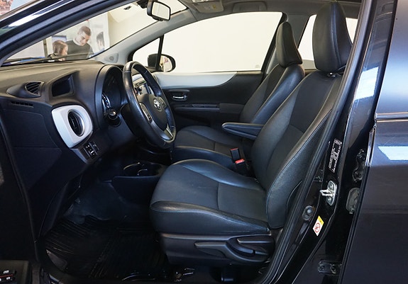 Toyota Yaris 29 of 30