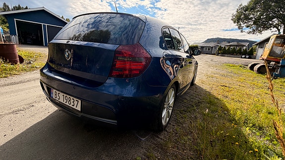 BMW 116d 4 of 14