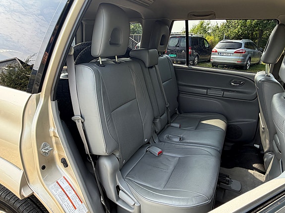 Suzuki Grand Vitara 17 of 18