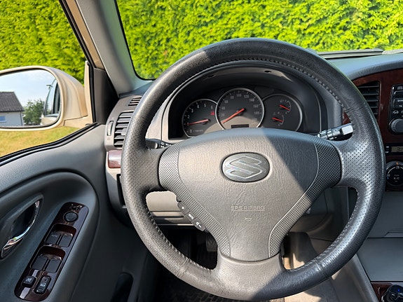 Suzuki Grand Vitara 10 of 18