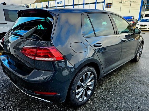 Volkswagen e-Golf VII 6 of 20